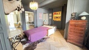 3 Schlafzimmer, Schreibtisch, Bügeleisen/Bügelbrett, kostenloses WLAN