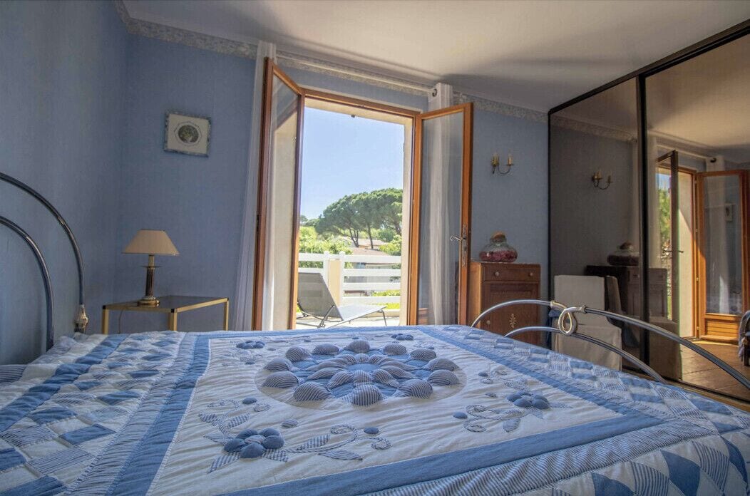 3 bedrooms, iron/ironing board, WiFi