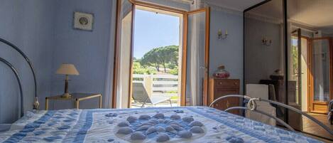 3 bedrooms, iron/ironing board, WiFi