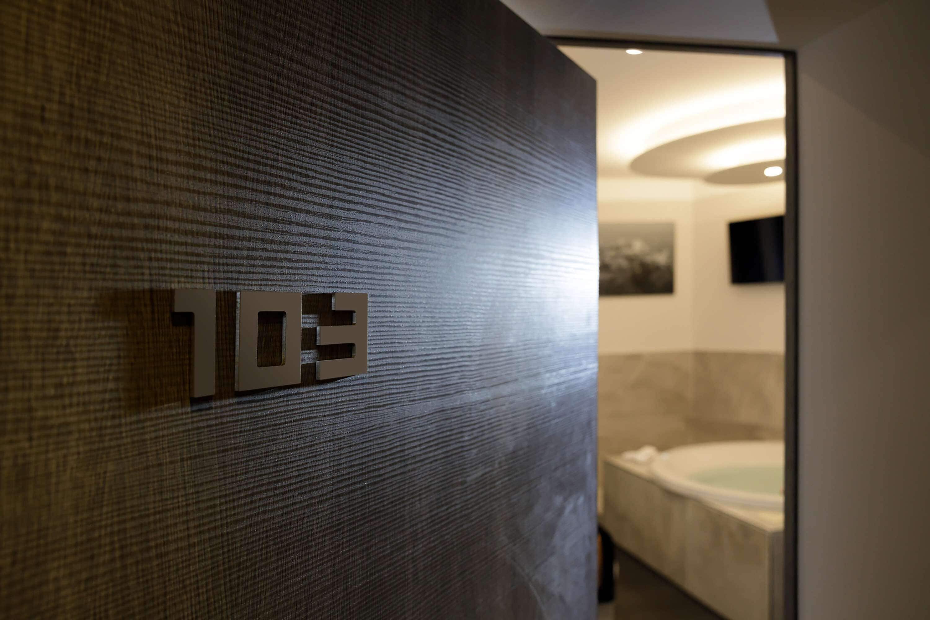 Chambre Deluxe, 1 très grand lit, non-fumeur, balcon