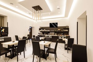 Daily buffet breakfast (EUR 8 per person) - Best Western Hotel dei Mille (Naples)