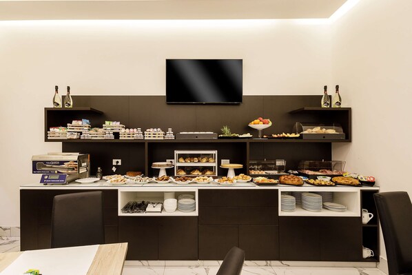 Daily buffet breakfast (EUR 8 per person) - Best Western Hotel dei Mille (Naples)