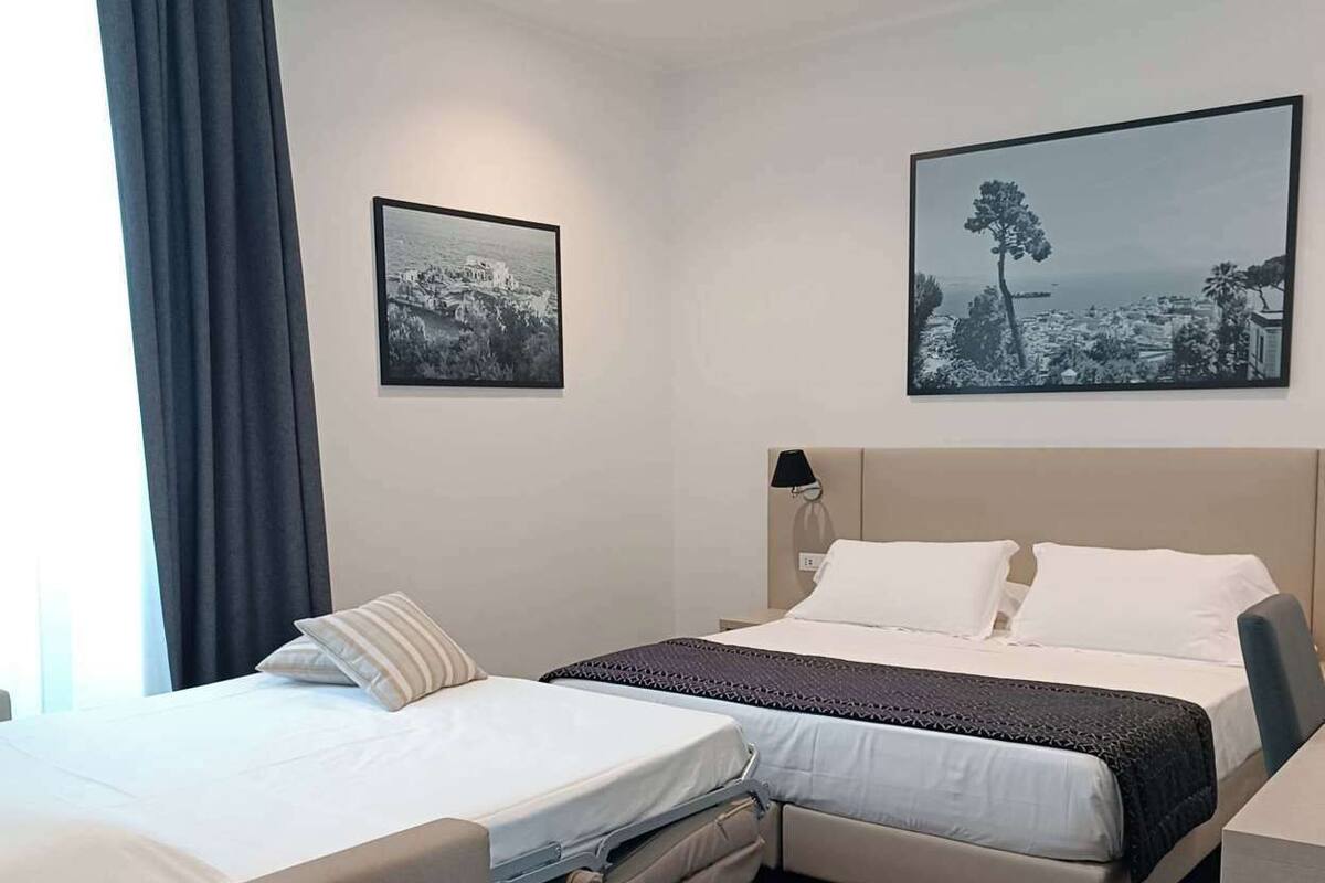 Desk, laptop workspace, WiFi (free), individually furnished