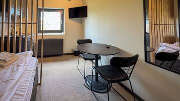 Standard Single Room, 1 Twin Bed | 1 bedroom, hypo-allergenic bedding, blackout drapes, bed sheets