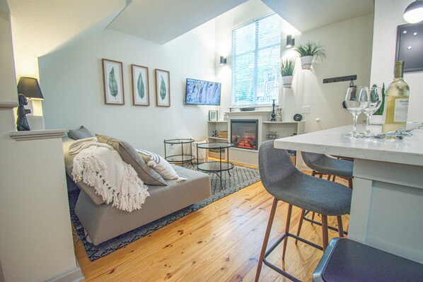 TV, fireplace, offices