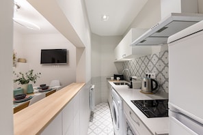 Fridge, microwave, coffee/tea maker, electric kettle