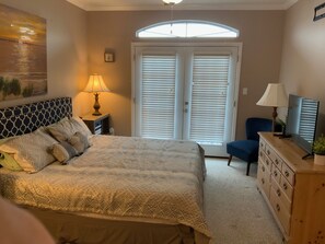 1 bedroom, desk, iron/ironing board, free WiFi