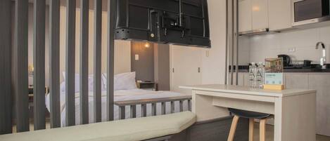 1 chambre, fer et planche à repasser, Wi-Fi, draps fournis