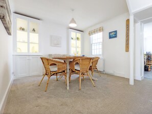 Dining - Seashell Cottage - Worthing - sleeps 4 guests  in 2 bedrooms (Worthing)