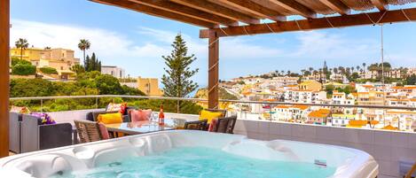 Bain à remous extérieur