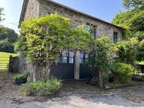 Exterior - Swallows Retreat, Falmouth, glorious sandy beaches (Blankednick)