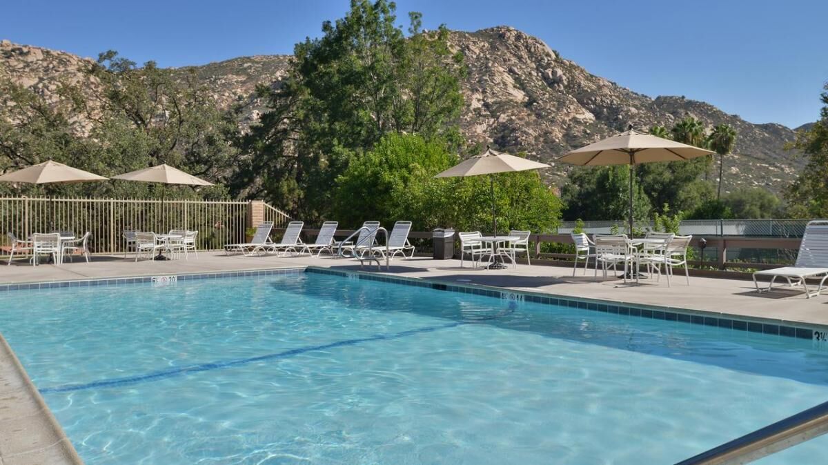 Family and Friends Vacation! Three Great Units, Pool, Hiking, Near Julian