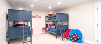 Colorful Oasis: Modern, Water View, Family-Friendly