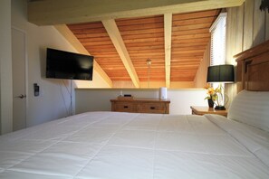 2 多间卧室、免费 WiFi、床单