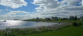 Seaside Cottage in Beautiful Charlo’s Cove