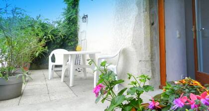 Gite Les Platanes Ă STE HELENE DU LAC proche Lac