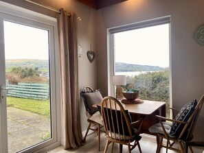 Apartment | Dining - 1 Bed Flat - Sleeps 5 - Parking - Garden - Pets (Larne)