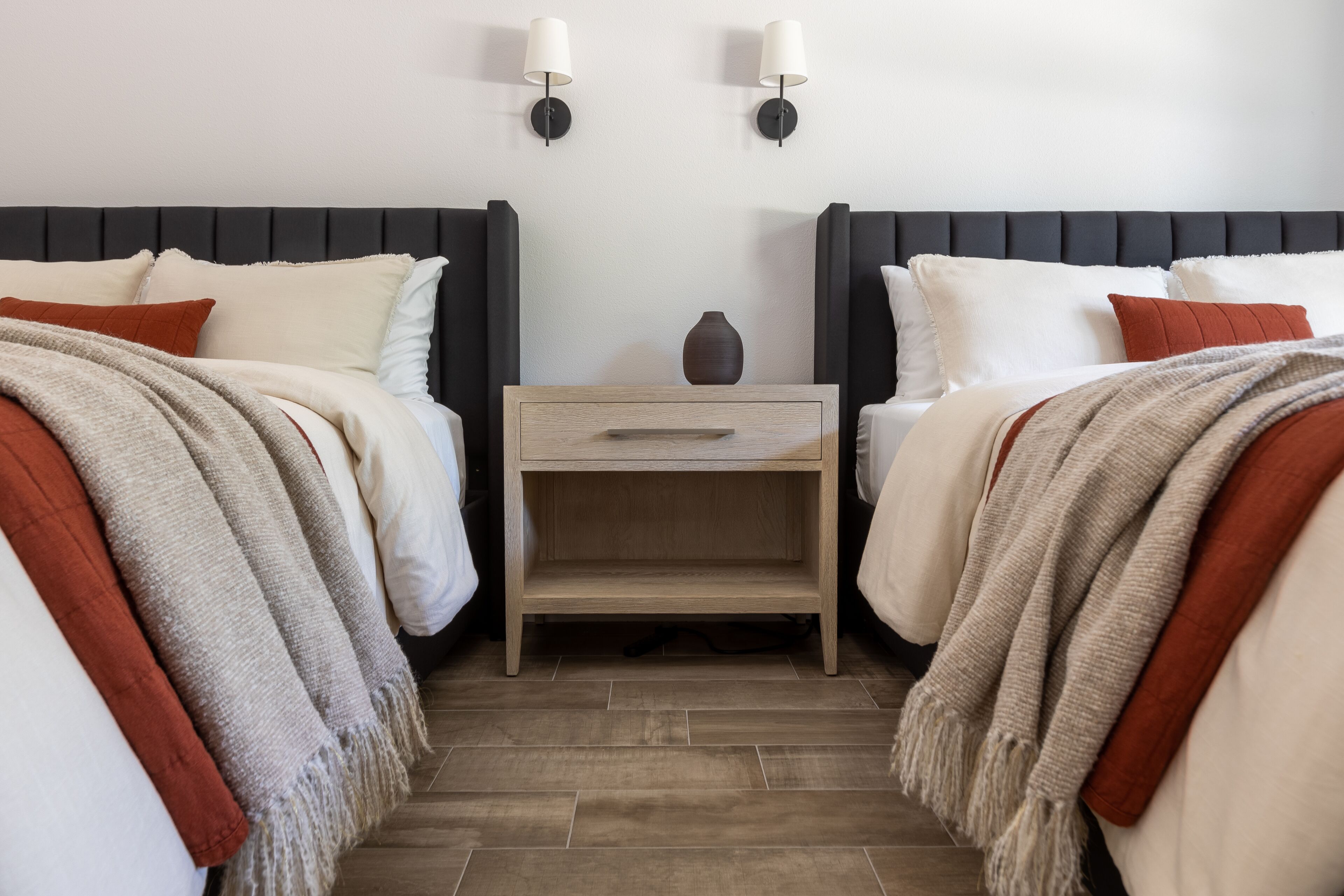 1 chambre, fer et planche à repasser, Wi-Fi gratuit, draps fournis