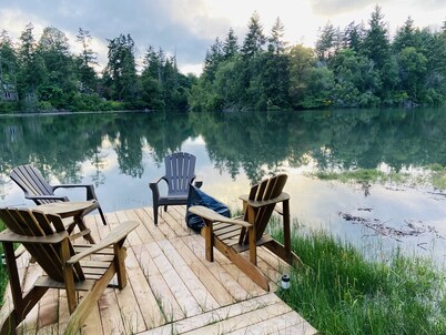 Private large up to 3 bedrooms waterfront suite,pet friendly.