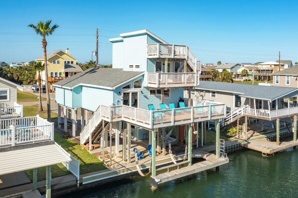 Unclassified image, 1 of 53, button