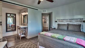 2 bedrooms, desk, iron/ironing board, free WiFi