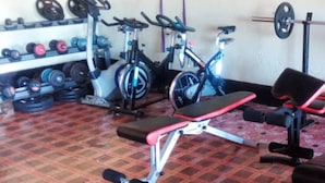 Unclassified image, 2 of 12, button - Famko Hotel - Sleeps 24 - Parking - Garden (Lira)