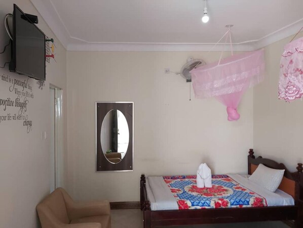 Cabin | 4 bedrooms, iron/ironing board, free WiFi, bed sheets