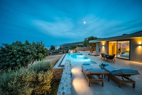 Serenity Open Plan Suite Sea Vie with Individual Pool | Terrace/patio