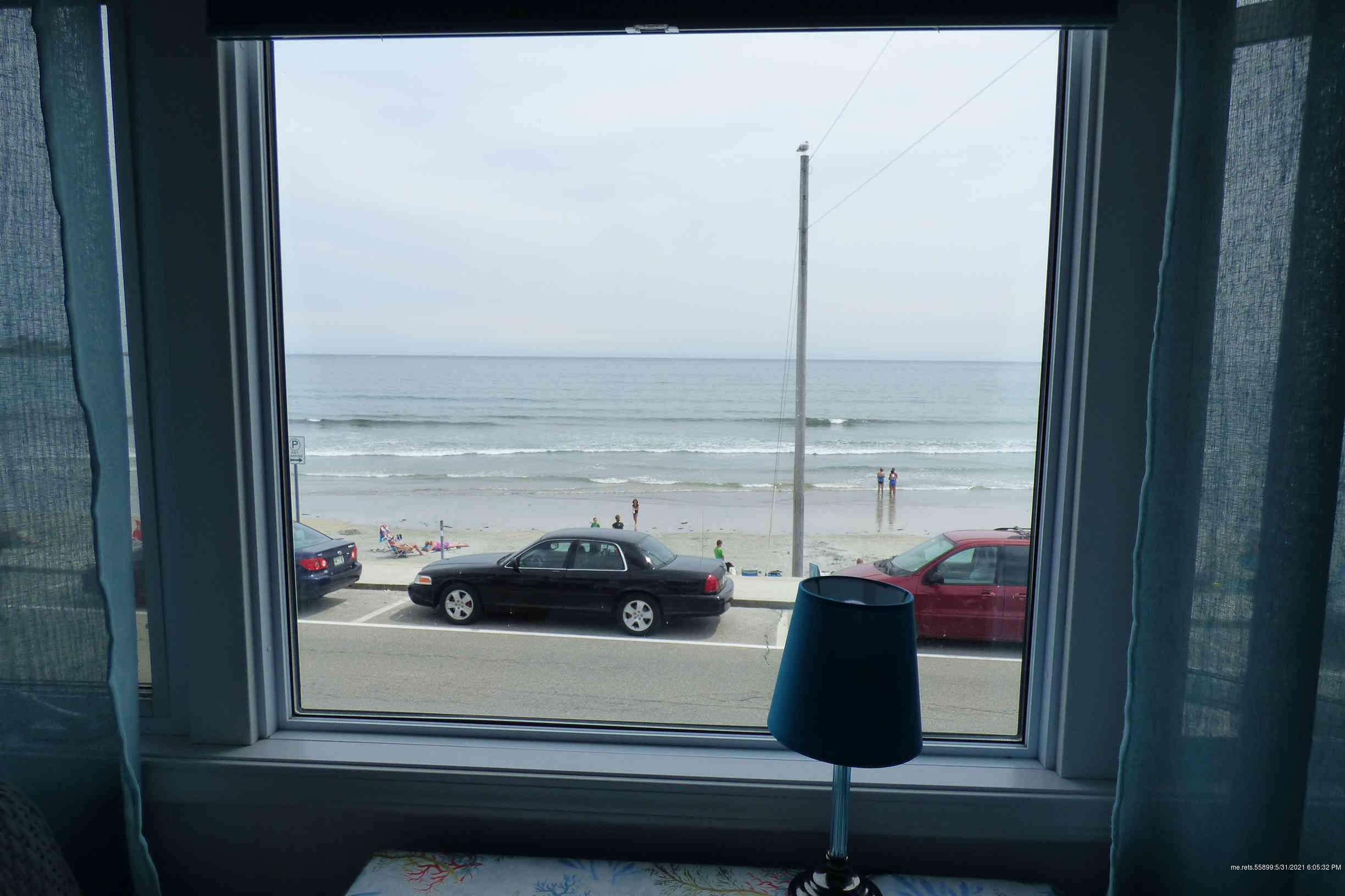 MONTHLY RENTAL - Oceanfront Condo on Long Sands Beach