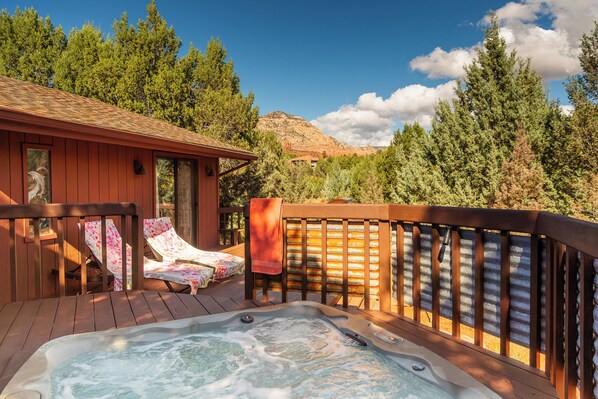 Bain à remous extérieur