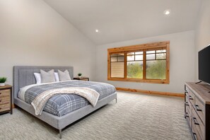 4 bedrooms, WiFi, bed sheets