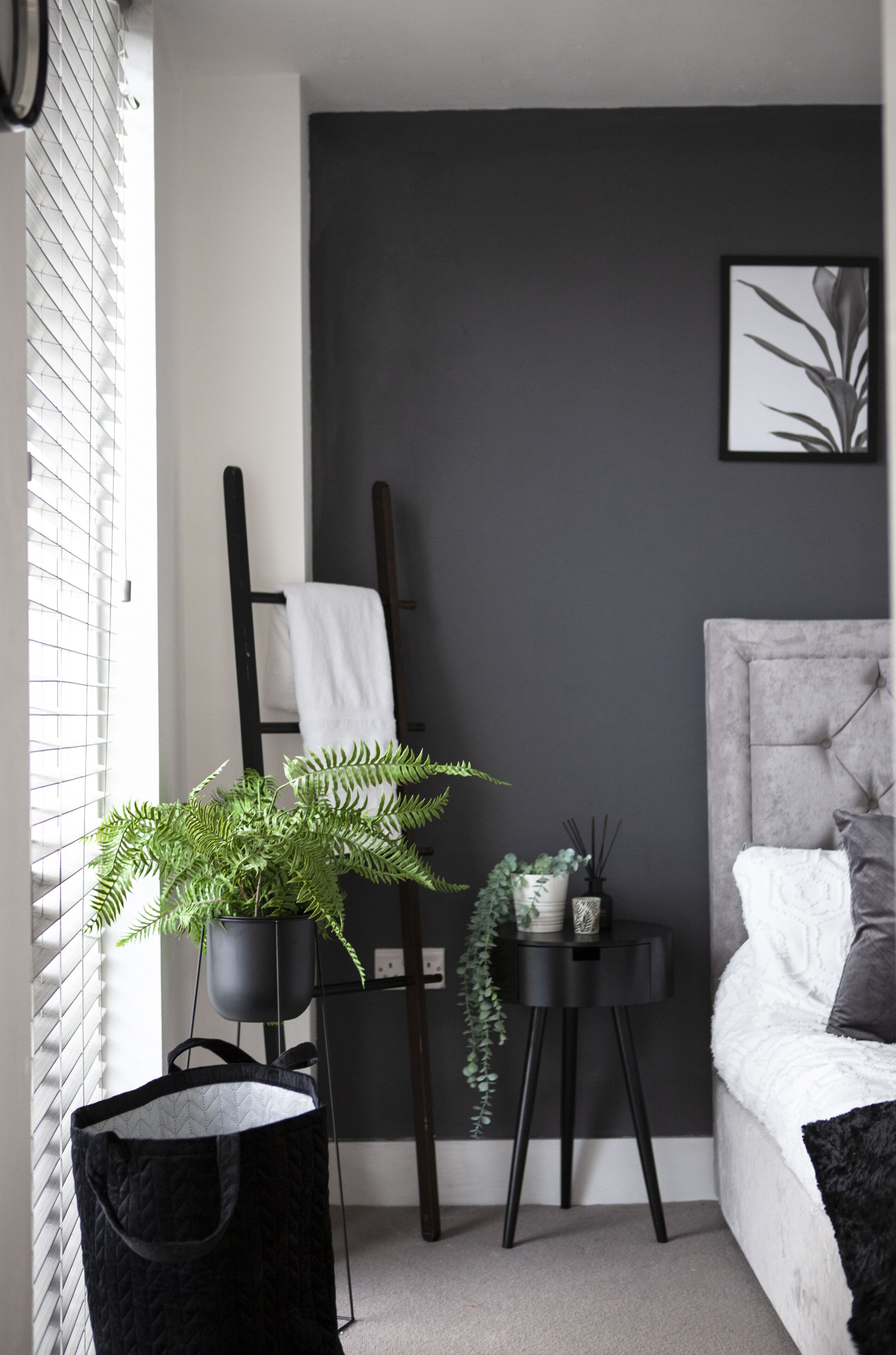 Modern City centre apartment. Roof top garden