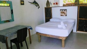 In-room safe, bed sheets