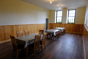 Restaurant - Whiddy School House Accommodation (Tranaha)