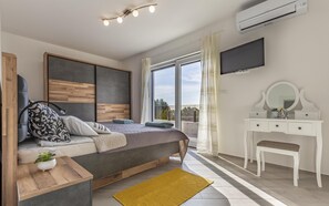 3 bedrooms, travel crib, free WiFi, bed sheets - Istriensonne 0005 - Villa Maristra (Sisan)