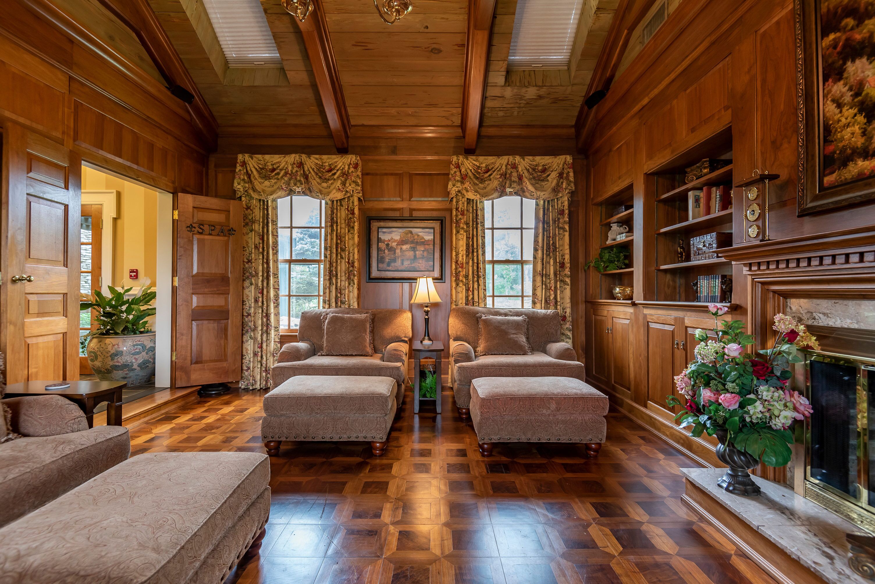 Private 1 Bedroom Suite at French Country Estate