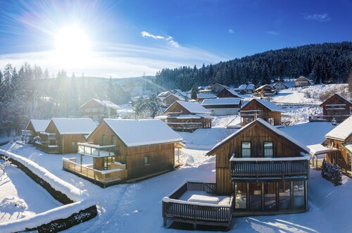 Chalet # 139 with 4 bedrooms & whirlpool