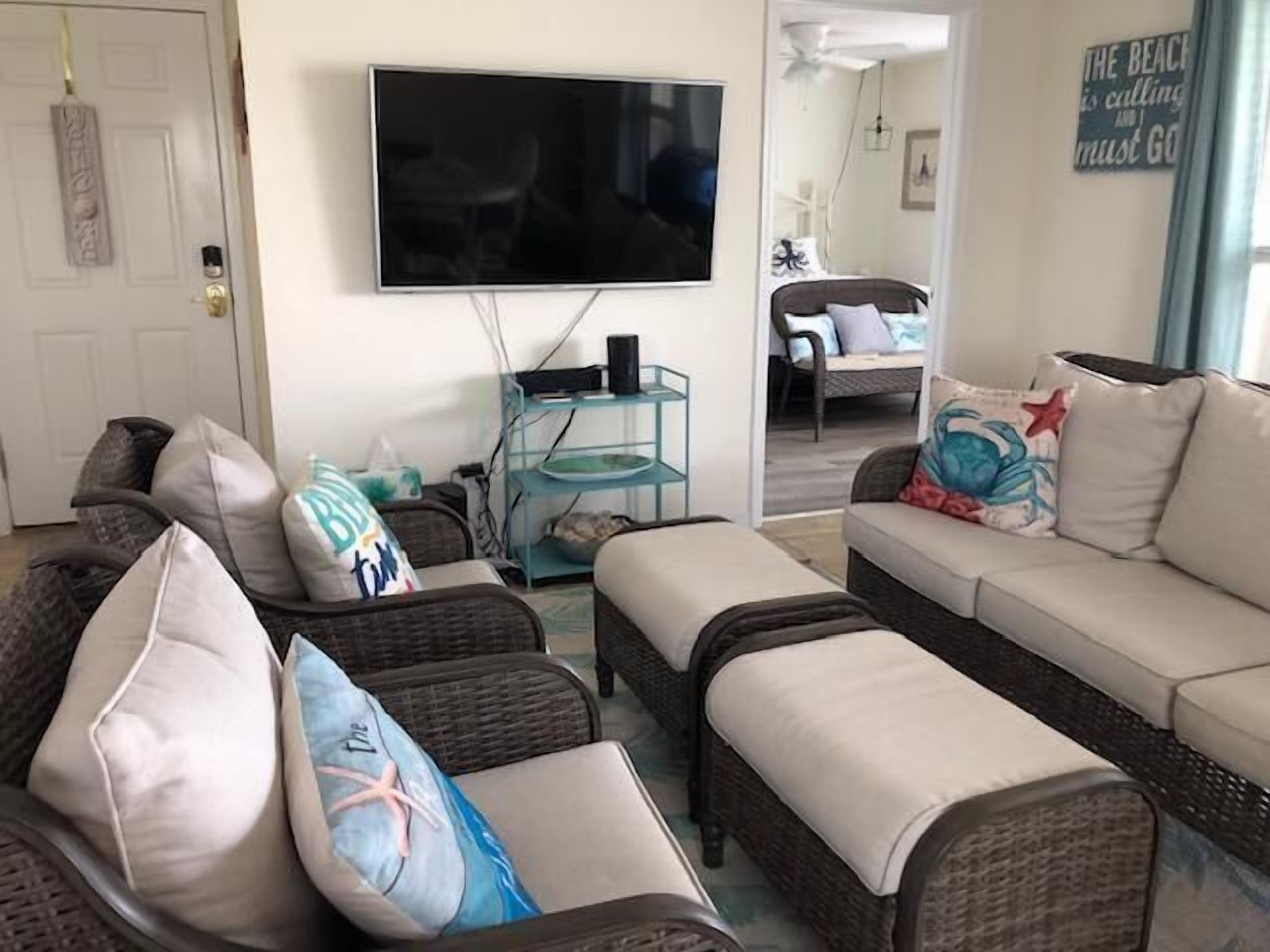 3 Bedroom Vacation Paradise, Reduced Rates!! Book Now!!