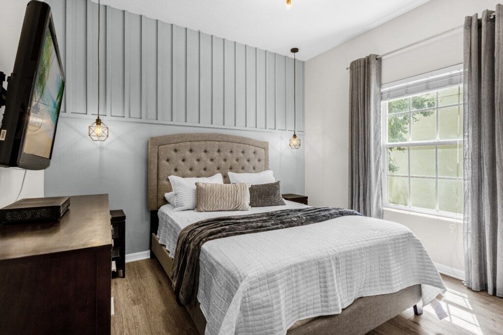 5 habitaciones, tabla de planchar con plancha, wifi y ropa de cama 