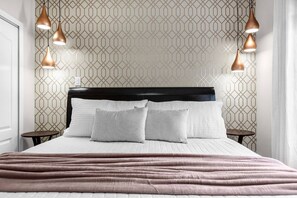 5 chambres, lit de bébé portatif, Wi-Fi, literie fournie