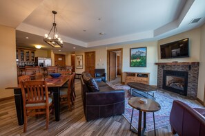 TV, fireplace - Beautifully Renovated Two Bedroom Condo with a Balcony in Mountaineer Square - No Cleaning Fee! by RedAwning (Crested Butte)