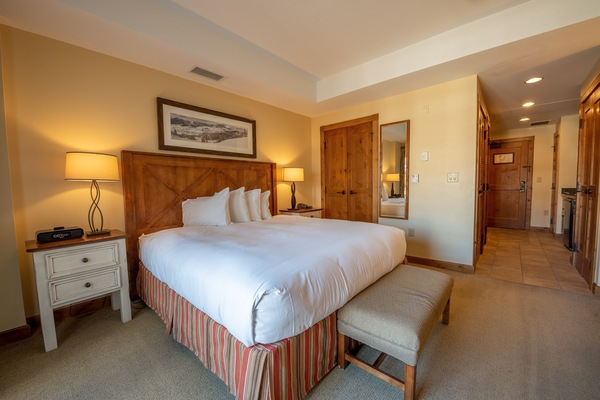 Flooring, Bedroom, Room, Indoors, Floor