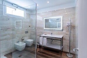 Bathroom - Globo (Sanremo)