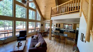 Smart TV, fireplace, DVD player, computer monitors