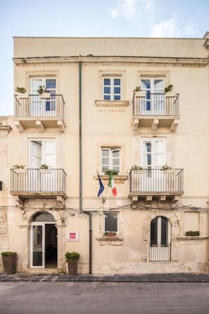 Exterior - Mastrarua Hotel (Syracuse)