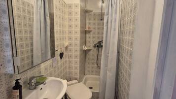 Een douche, een haardroger