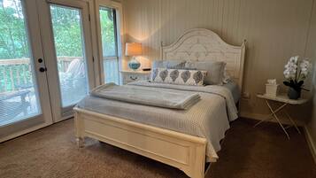 3 bedrooms, travel cot, WiFi, bed sheets