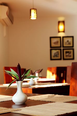Dining - Oreeka Hotel (Negombo)