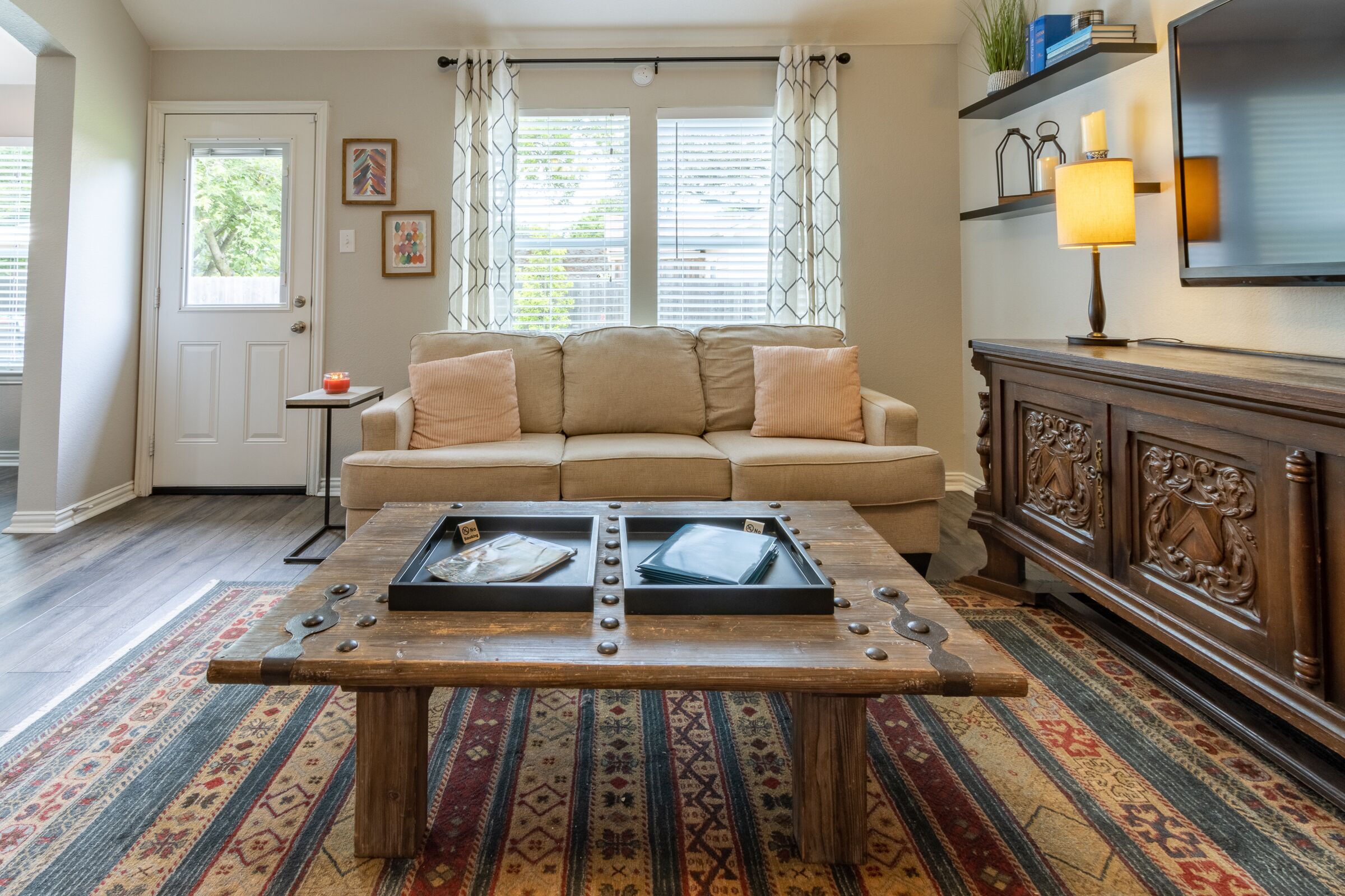 Beautiful Blue Craftsman style 3 bedroom 2 bath home near Historic District