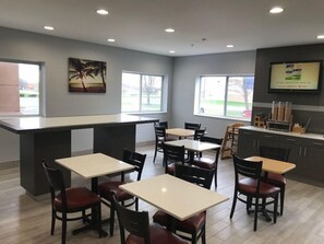 Restaurant - Comfort Inn & Suites Liverpool - Syracuse (Liverpool)